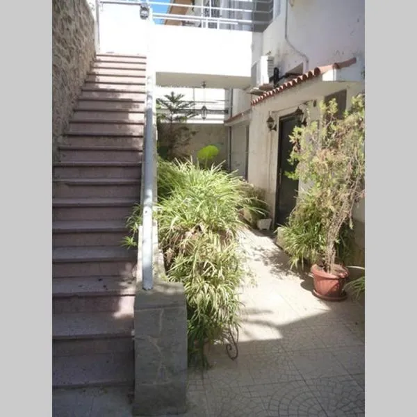 SuperF2Scala, hotell sihtkohas Alžiir