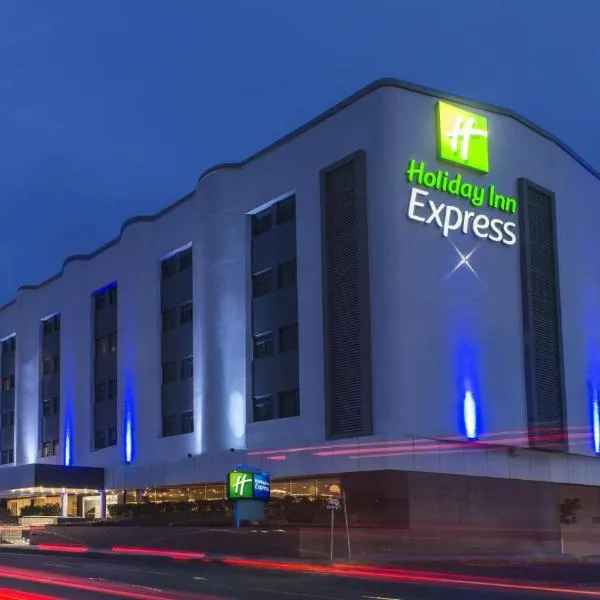 Holiday Inn Express Mexico- Toreo by IHG, hotel in Mexico City