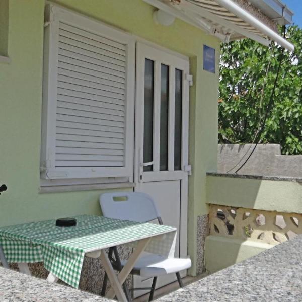 STUDIO MIMI CENTER OF TOWN KRK CROATIA