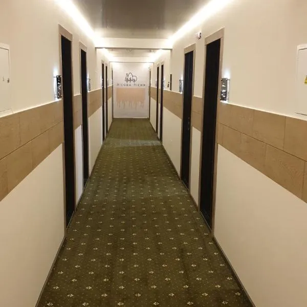 River Park hotel, hotel v destinaci Kovel