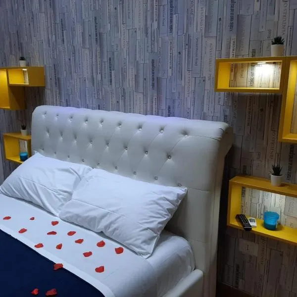 Red House, hotel a Napoli