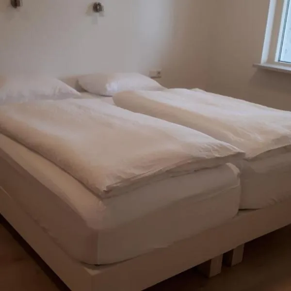 Skipalaekur Farm Apartments, hotel en Egilsstadir