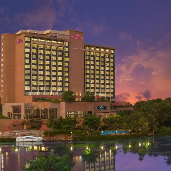 Crowne Plaza Kochi by IHG, hotel in Cochin