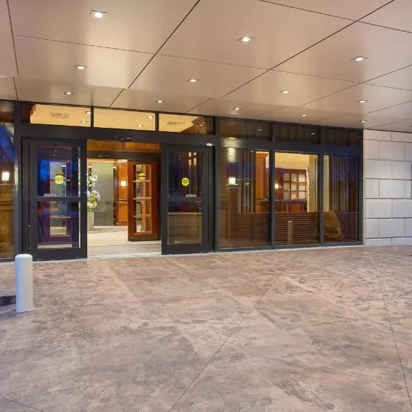 Crowne Plaza Knoxville Downtown University by IHG, hotel in Knoxville