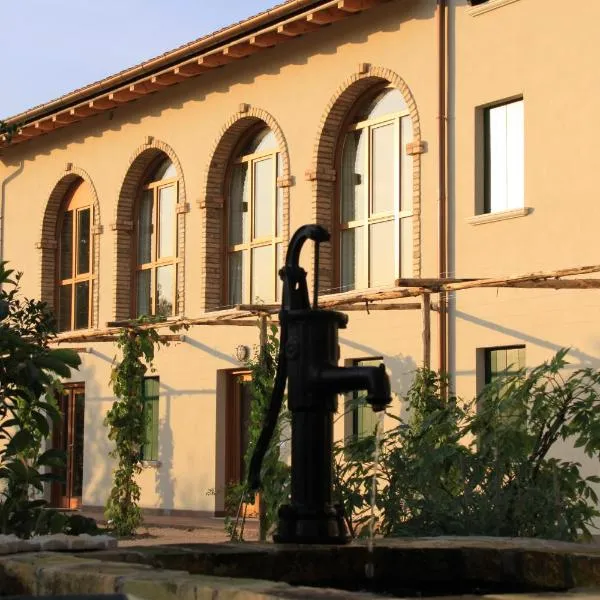 Agriturismo L'Acero Rosso、サチーレのホテル