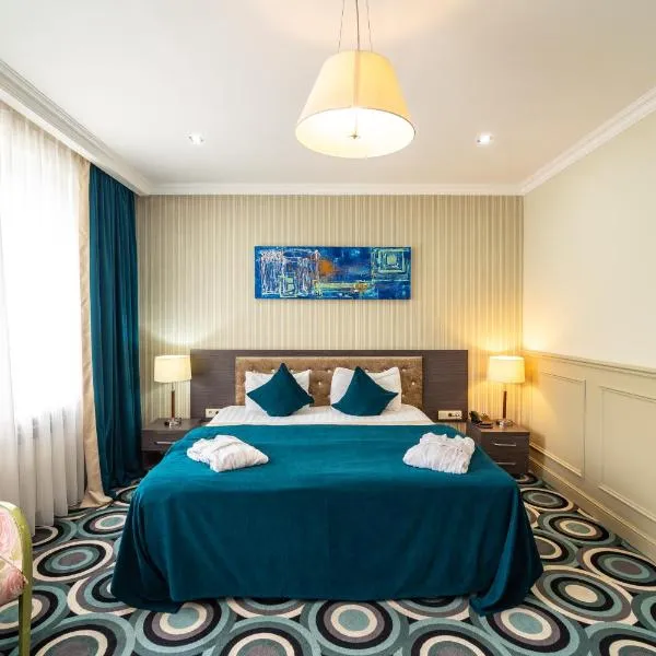 Mildom Hotel, hotel din Almatî