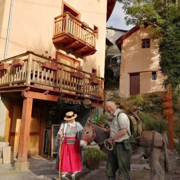 Eco-hôtel et Yourtes du Mercantour, hotel din Guillaumes