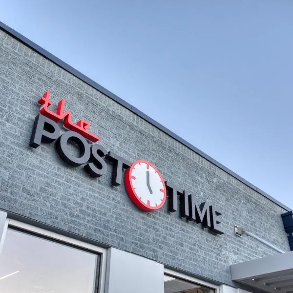 Post Time Inn, ξενοδοχείο σε Carlsbad