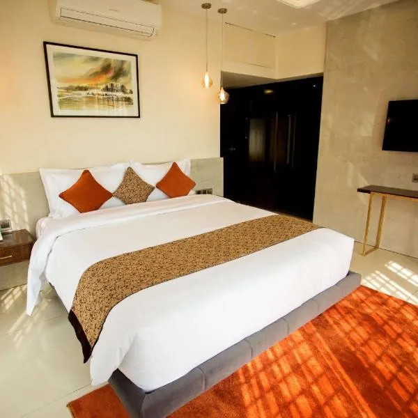 Jatra Flagship Dhaka Lake View, hotel in Dhaka