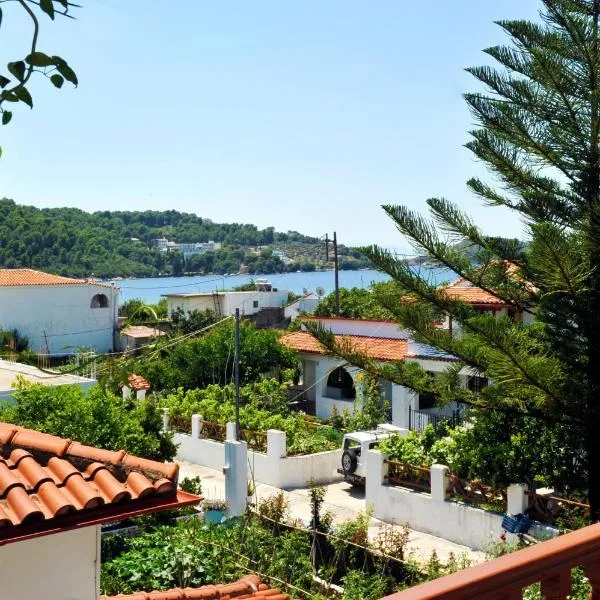 Chrissomalli Sofia Studios, hotel in Skiathos Town