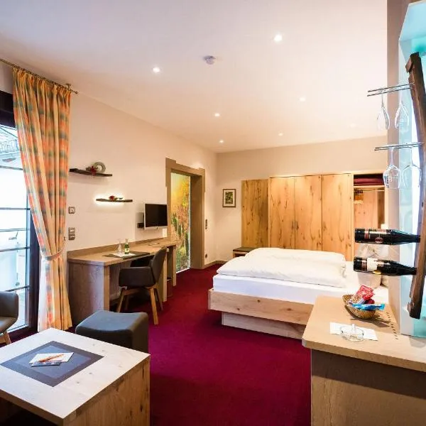 Weinhotel OFFENSTEIN ERBEN, hotel en Eltville am Rhein