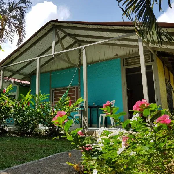 Cabañas Los Almendros, hotel in Capurganá