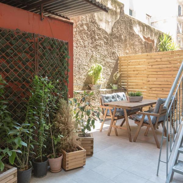 Cozy Flat with Terrace & Patio, next to Lycabettus