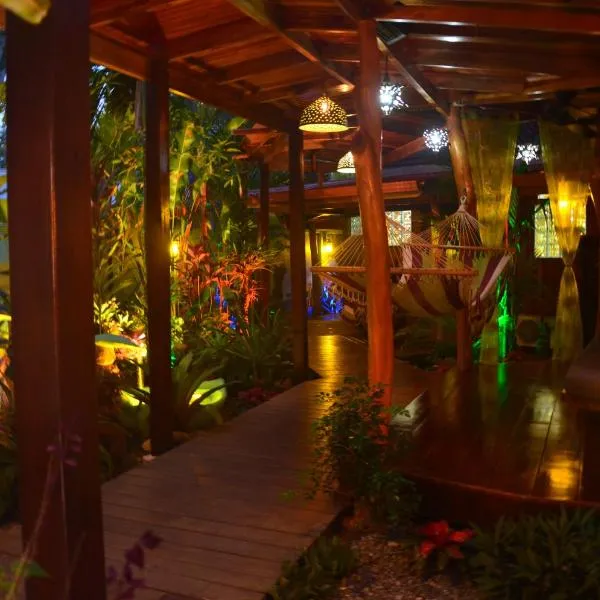 Physis Caribbean Bed & Breakfast, hotel v destinaci Puerto Viejo