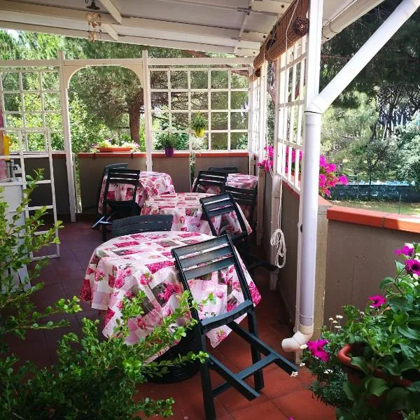 Casa Margherita Affittacamere B&B, ξενοδοχείο σε Follonica