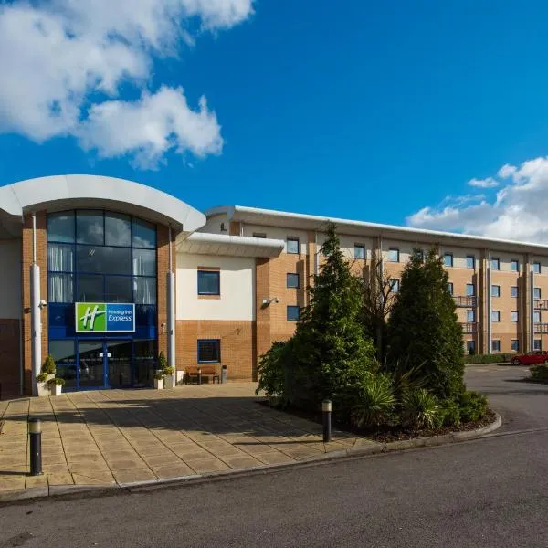 Holiday Inn Express Newport by IHG, ξενοδοχείο στο Νιούπορτ