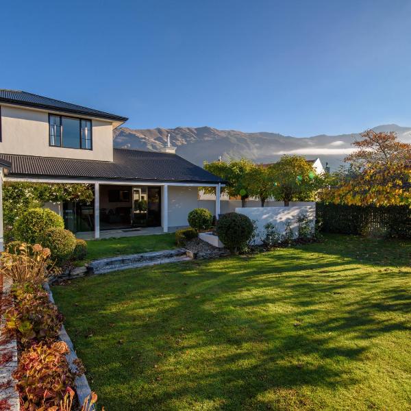 Willowridge Escape - Wanaka Holiday Home