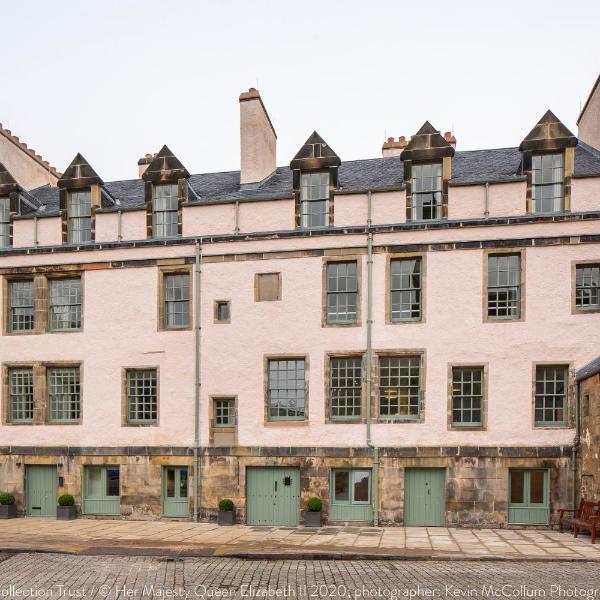 Cheval Abbey Strand Apartments, at Holyrood