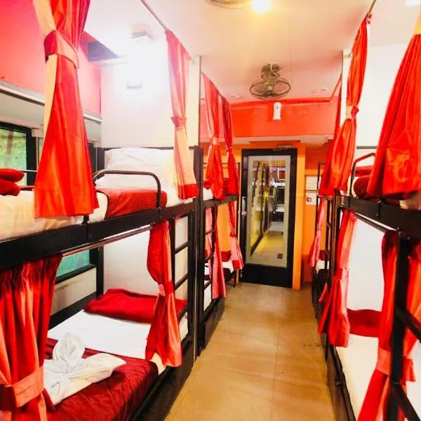Town Hostel Mumbai - AC Dormitory, hotell Mumbais