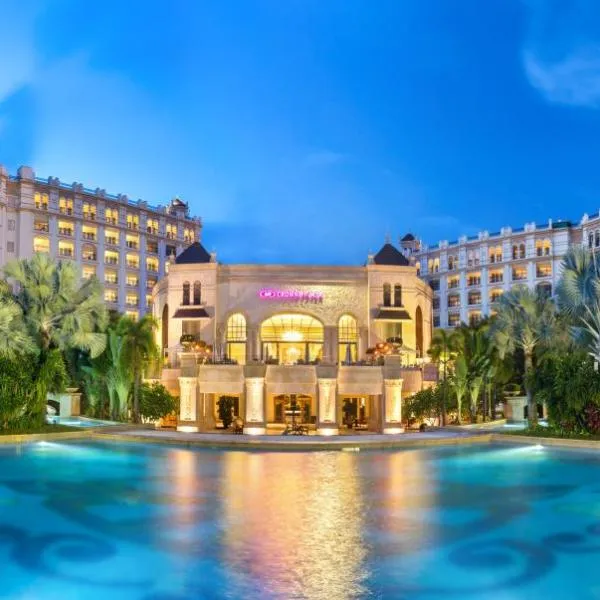 Crowne Plaza Resort Sanya Bay by IHG, hotel in Sanya
