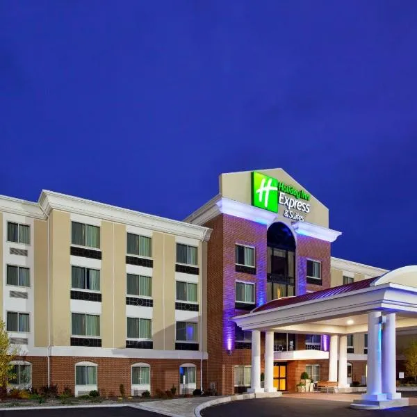 Holiday Inn Express & Suites Niagara Falls by IHG, hotel in Niagara Falls