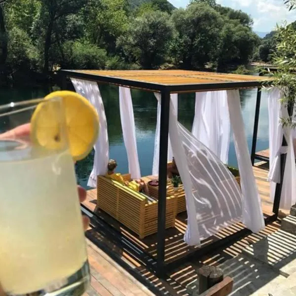 Hotel Tazz - River Front Oasis Collection, hotel a Bihać