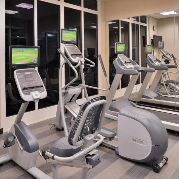 Holiday Inn Kansas City Airport by IHG, hotel em Kansas City