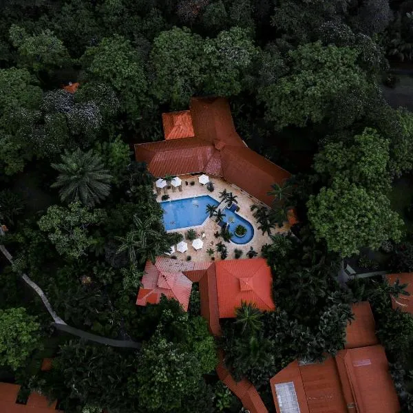 Mawamba Lodge, khách sạn ở Tortuguero