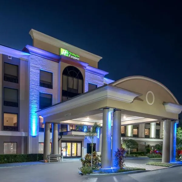 Holiday Inn Express Hotel & Suites Bartow by IHG, hotel v destinaci Bartow