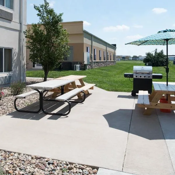 Holiday Inn Express Hotel & Suites Burlington by IHG, hotel v destinaci Burlington