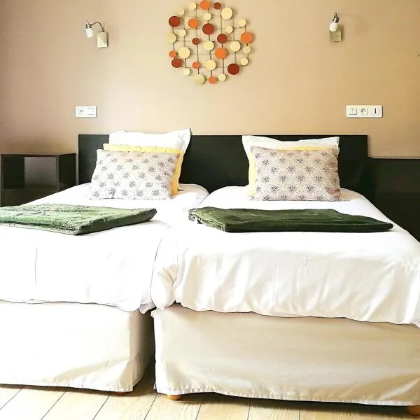 HOTEL DU MIDI, hotel di Beaufort-sur-Gervanne
