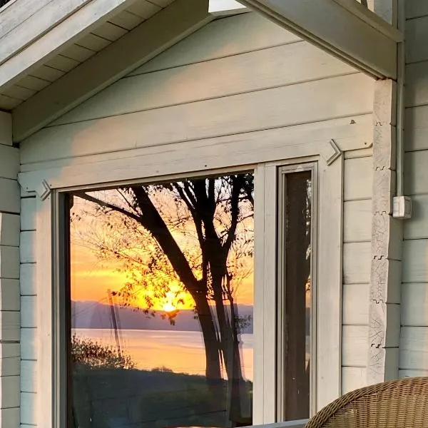 פינה ברמות - צימרים לנוף הכנרת, khách sạn ở Moshav Ramot