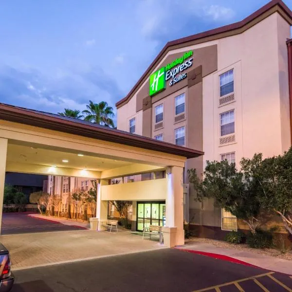 Holiday Inn Express Phoenix-Airport/University Drive by IHG，位于凤凰城的酒店