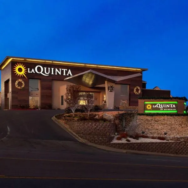 La Quinta by Wyndham Branson, hotel in Branson