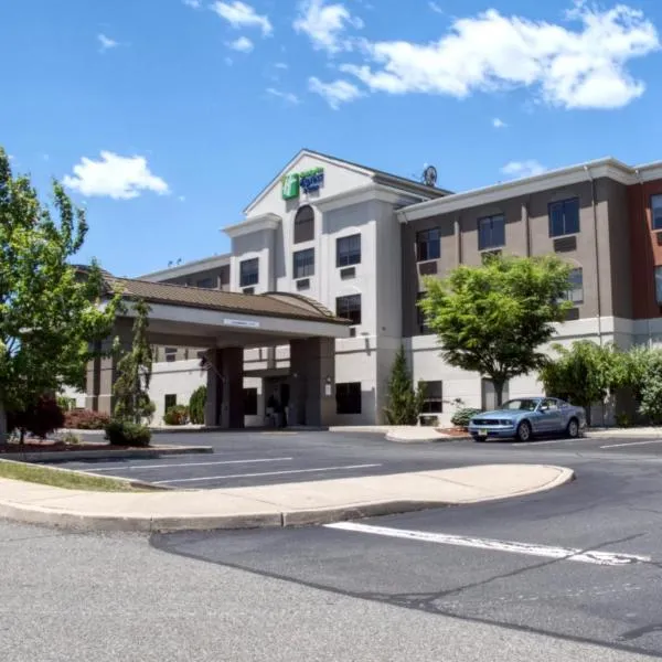 Holiday Inn Express Hotel & Suites Newton Sparta by IHG, hotel in Newton