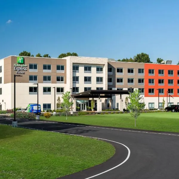 Holiday Inn Express Queensbury-Lake George Area by IHG, ξενοδοχείο σε Queensbury