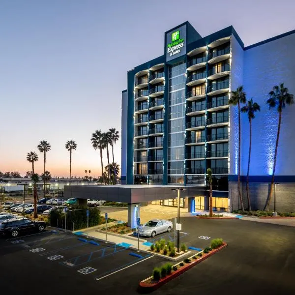 Holiday Inn Express & Suites Santa Ana - Orange County by IHG, hotel in Santa Ana