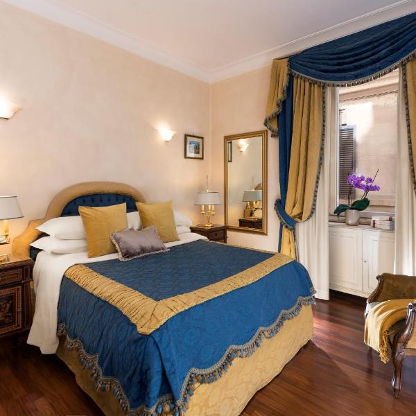 Luxury Apt with Colosseum View, Rome