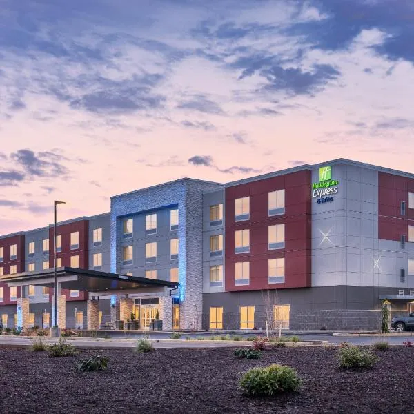 Holiday Inn Express & Suites Salem North - Keizer by IHG, hotel v destinaci Keizer