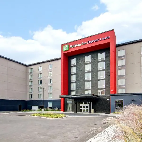 Holiday Inn Express & Suites Oshawa Downtown - Toronto Area by IHG, hotel u gradu Ošava