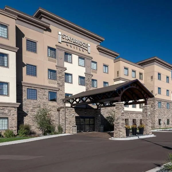 Staybridge Suites Eau Claire - Altoona by IHG, hotel di Altoona
