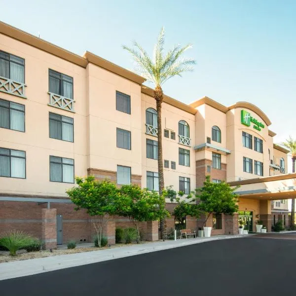 Holiday Inn & Suites Goodyear - West Phoenix Area by IHG, hôtel à Goodyear