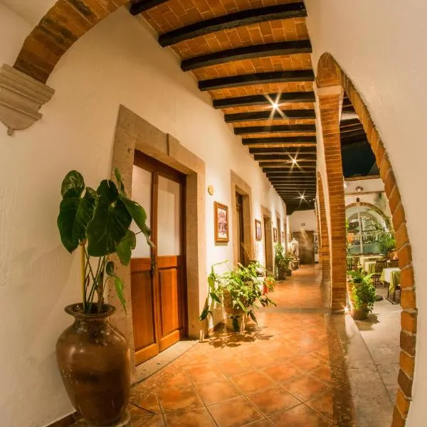 Hotel Mesón de los Remedios, hotel in Morelia
