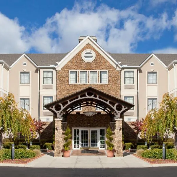 Staybridge Suites Columbus-Airport by IHG, готель у Колумбусі