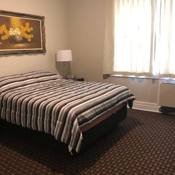 Royal Hotel, hotel in Flin Flon