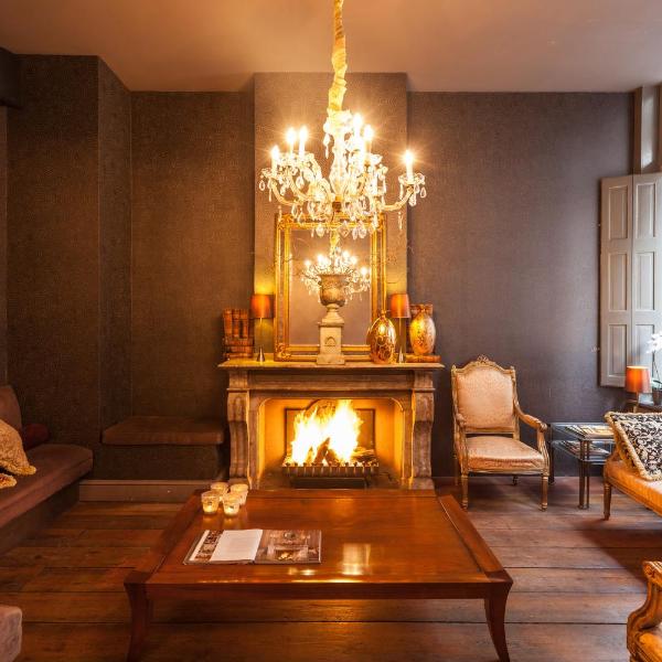 Hotel Diamonds and Pearls, Amberes