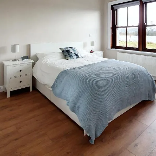 Riverside Marina Apartments, hotel v destinaci Lanesborough