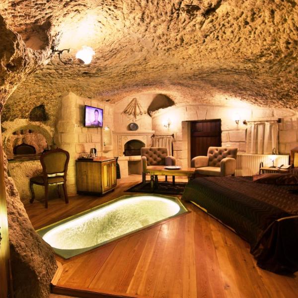 Harman Cave Hotel