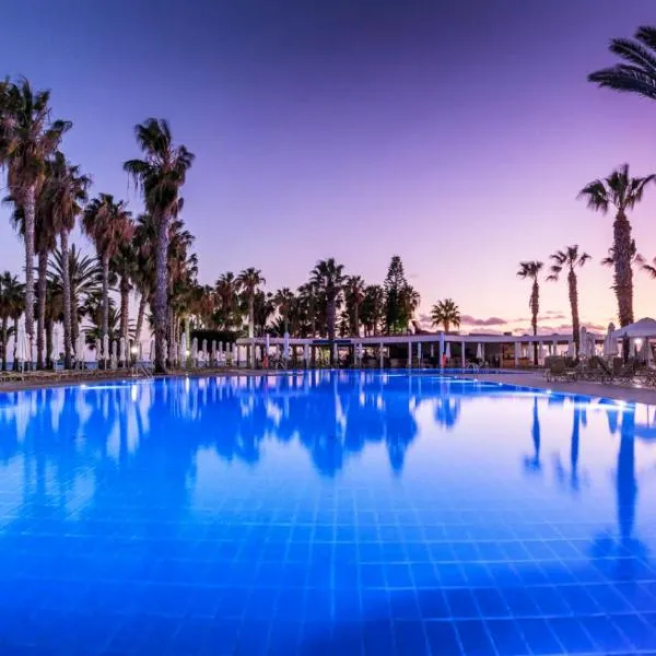 Louis Phaethon Beach, hotel v destinaci Paphos City