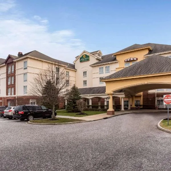 La Quinta by Wyndham Islip - MacArthur Airport, hotel di Bohemia